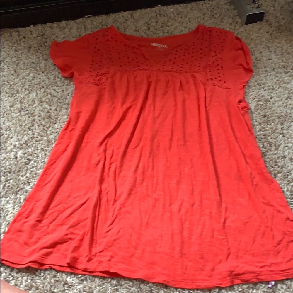 Short sleeve drapey blouse